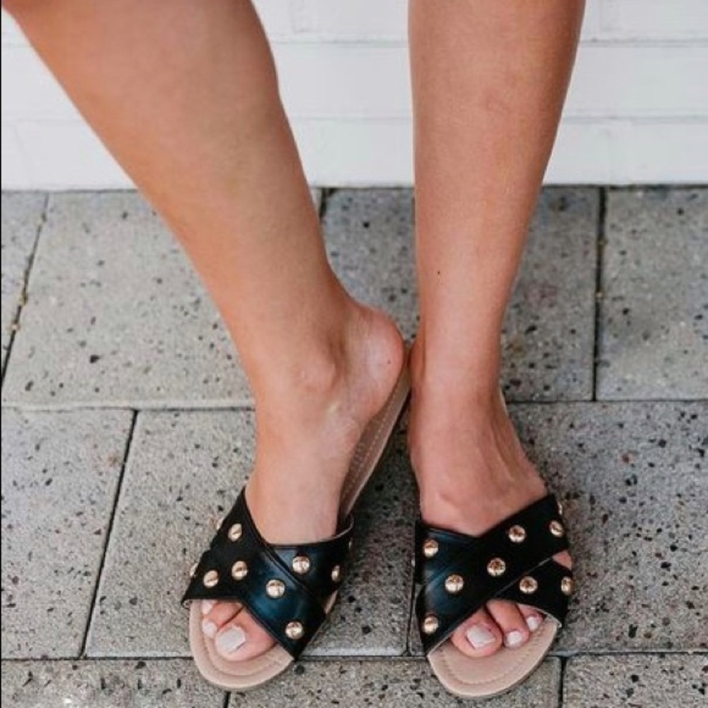 🔥HOST PICK🔥Studded Sandal Rollasole